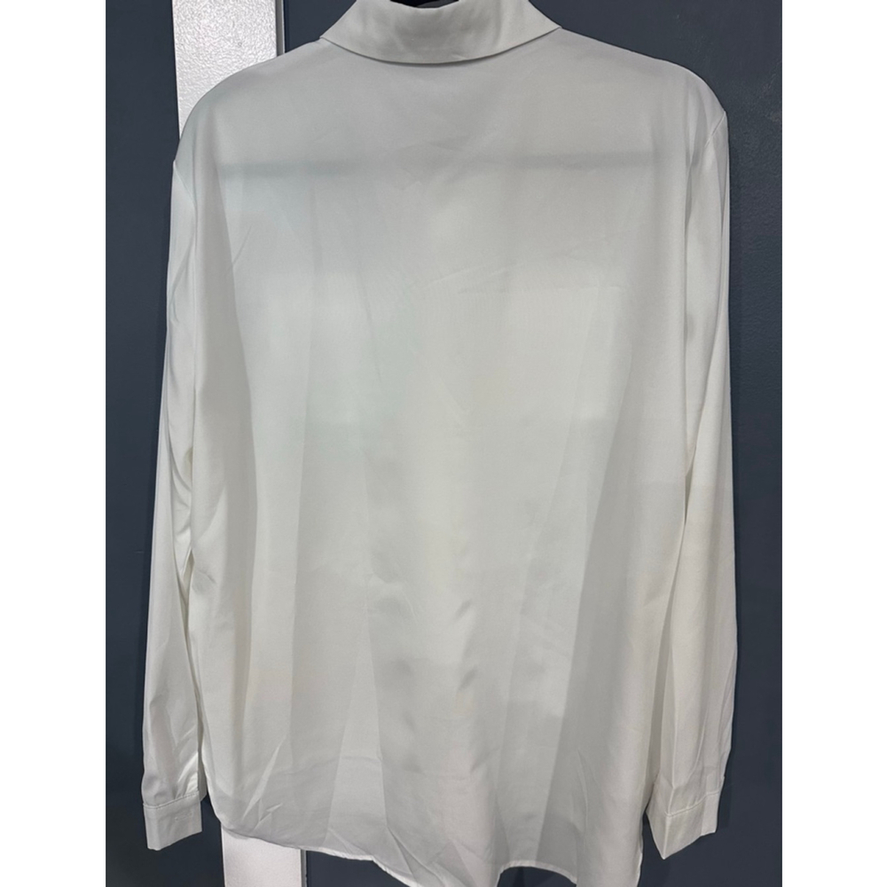 Women's White Button Down Shirt XXL - Picture 3 of 4